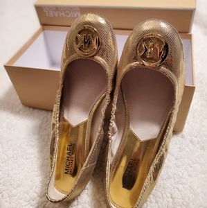 MICHAEL KORS FLATS